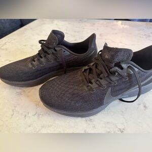 Nike Men's Zoom Pegasus 36 - Black - pristine condition - 10.5